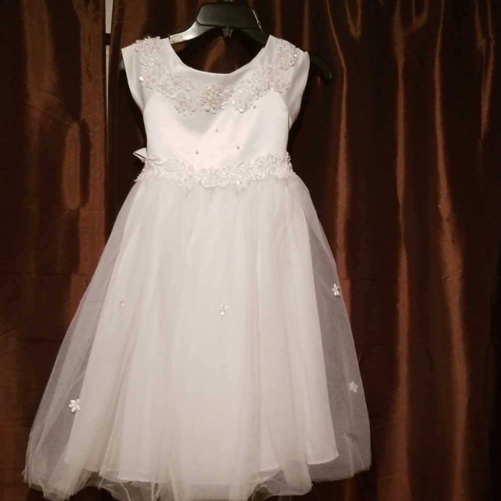 Girls dress